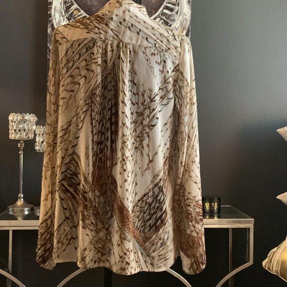 🎉2X HOST PICK🎉 Boston Proper Boho Feather Print Blouse - Picture 3 of 7